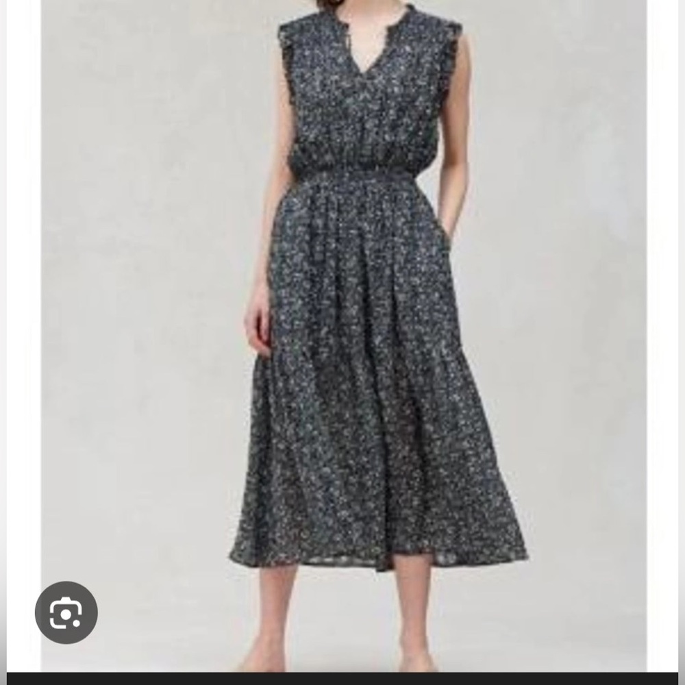 Sleeveless‎ Black Floral Midi Dress with Notch Neck